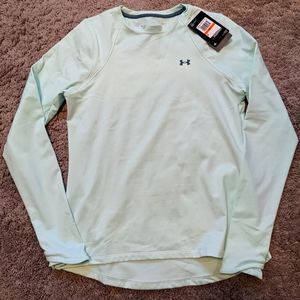Women's Under Armour cold gear NWT